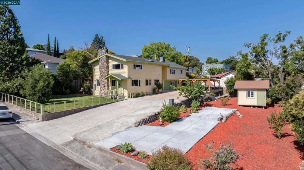 748 3rd Ave. Pinole, CA 94564