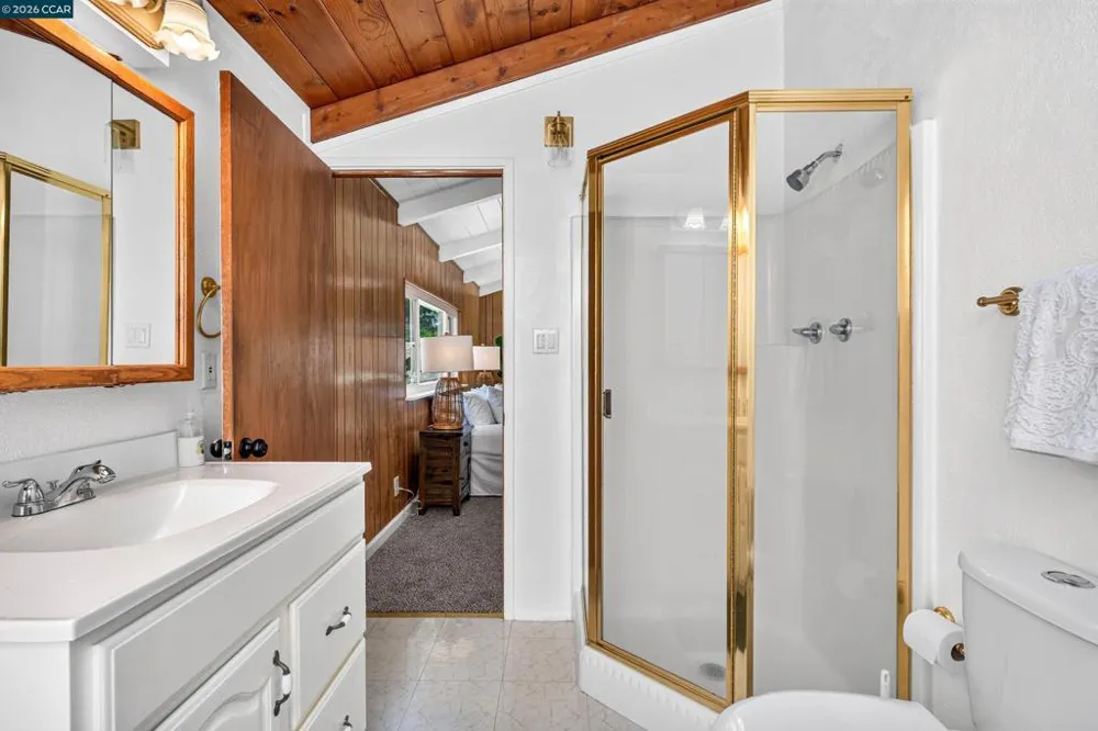 748 3rd Ave. Pinole, CA 94564