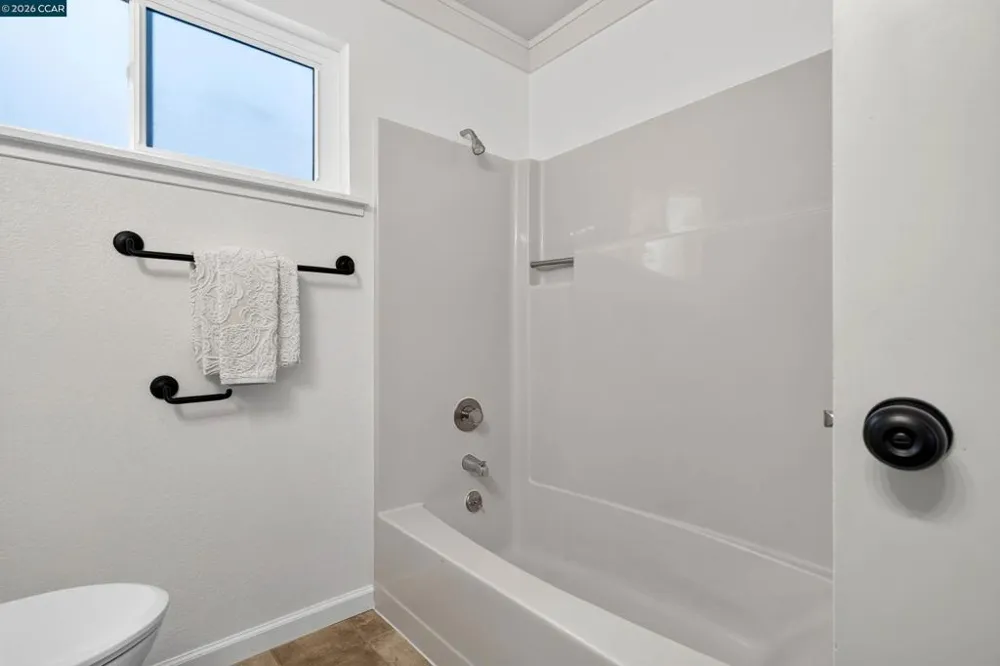 748 3rd Ave. Pinole, CA 94564