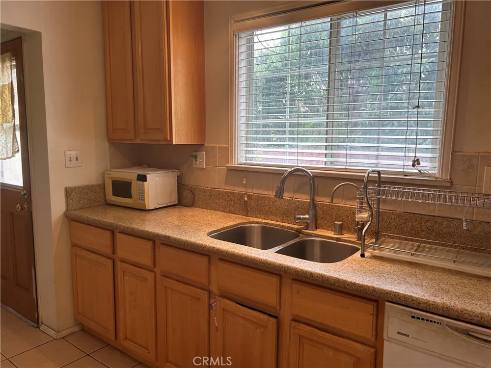 5470 Encinita Avenue Temple City, CA 91780