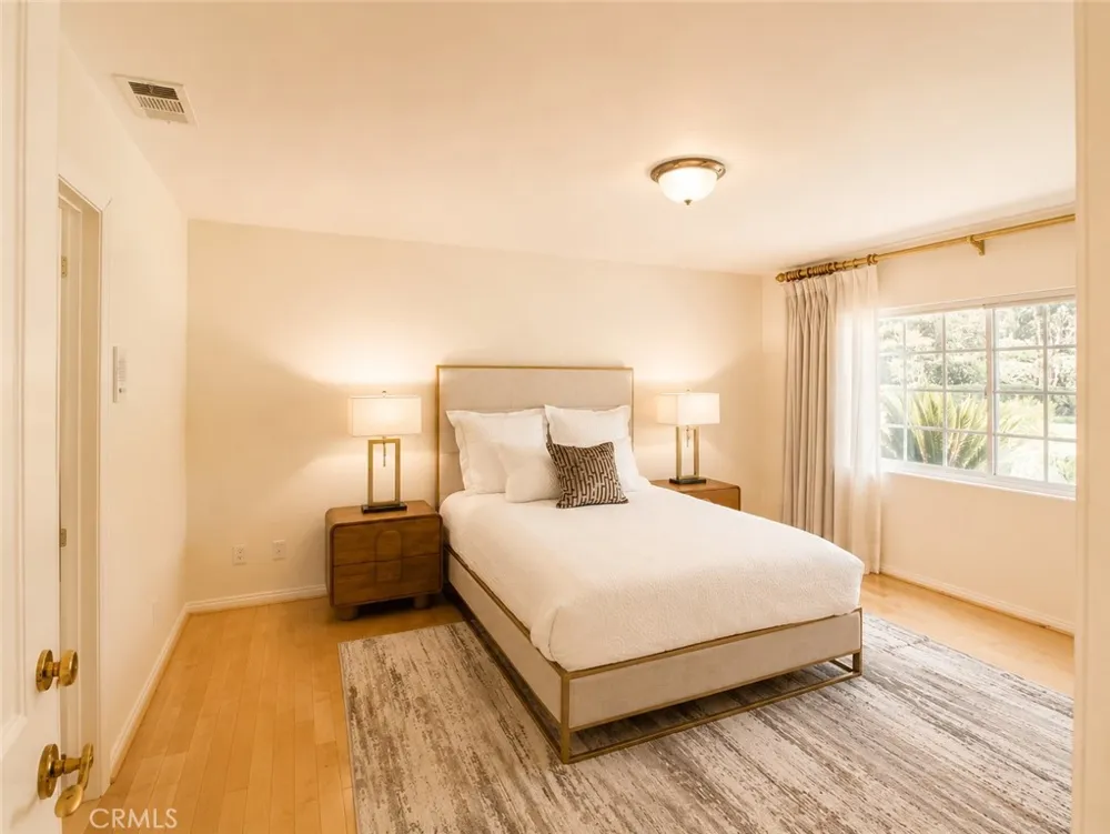 225 Barranca Bradbury, CA 91008