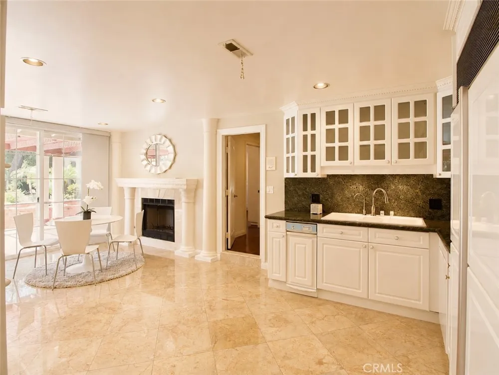 225 Barranca Bradbury, CA 91008