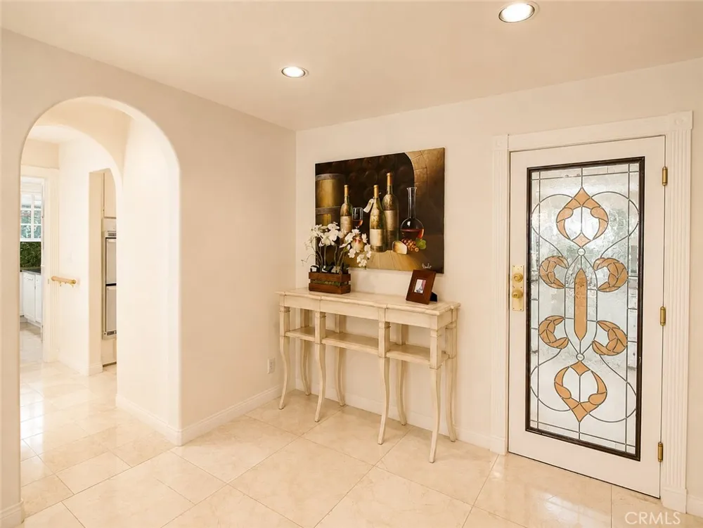225 Barranca Bradbury, CA 91008