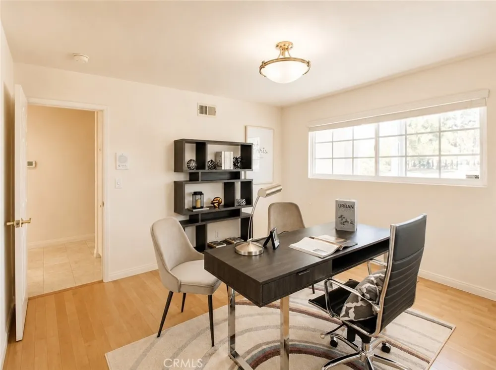 225 Barranca Bradbury, CA 91008