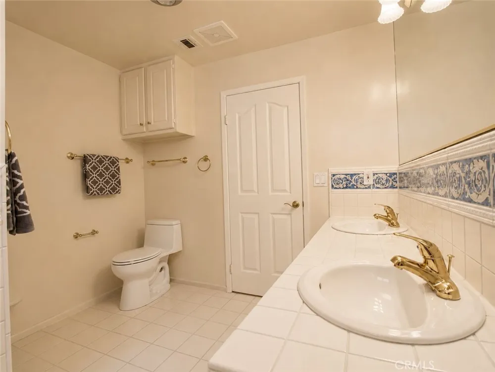 225 Barranca Bradbury, CA 91008