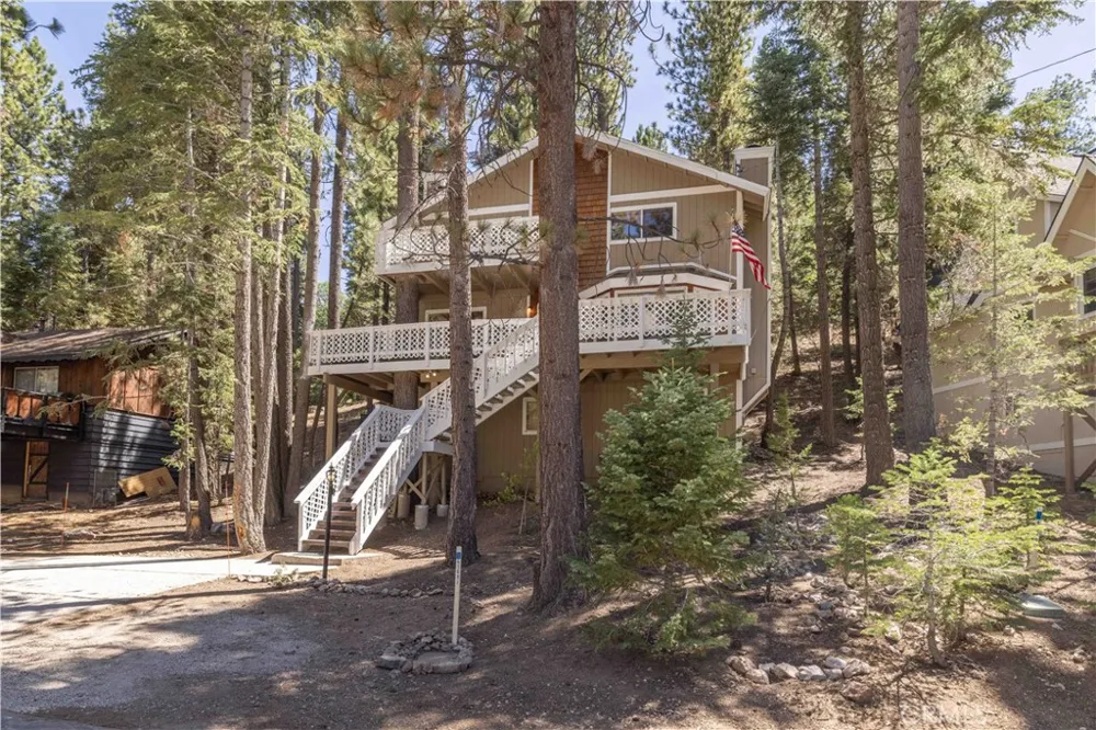 43697 Sand Canyon Big Bear Lake, CA 92315