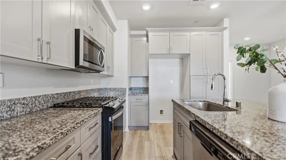 205 Vincent #117 West Covina, CA 91790
