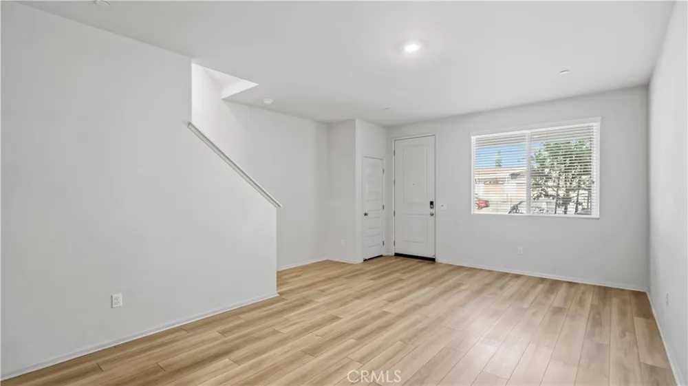205 Vincent #117 West Covina, CA 91790