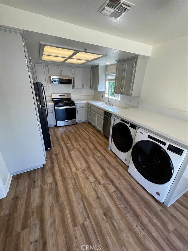 303 S Violet Avenue #J Monrovia, CA 91016
