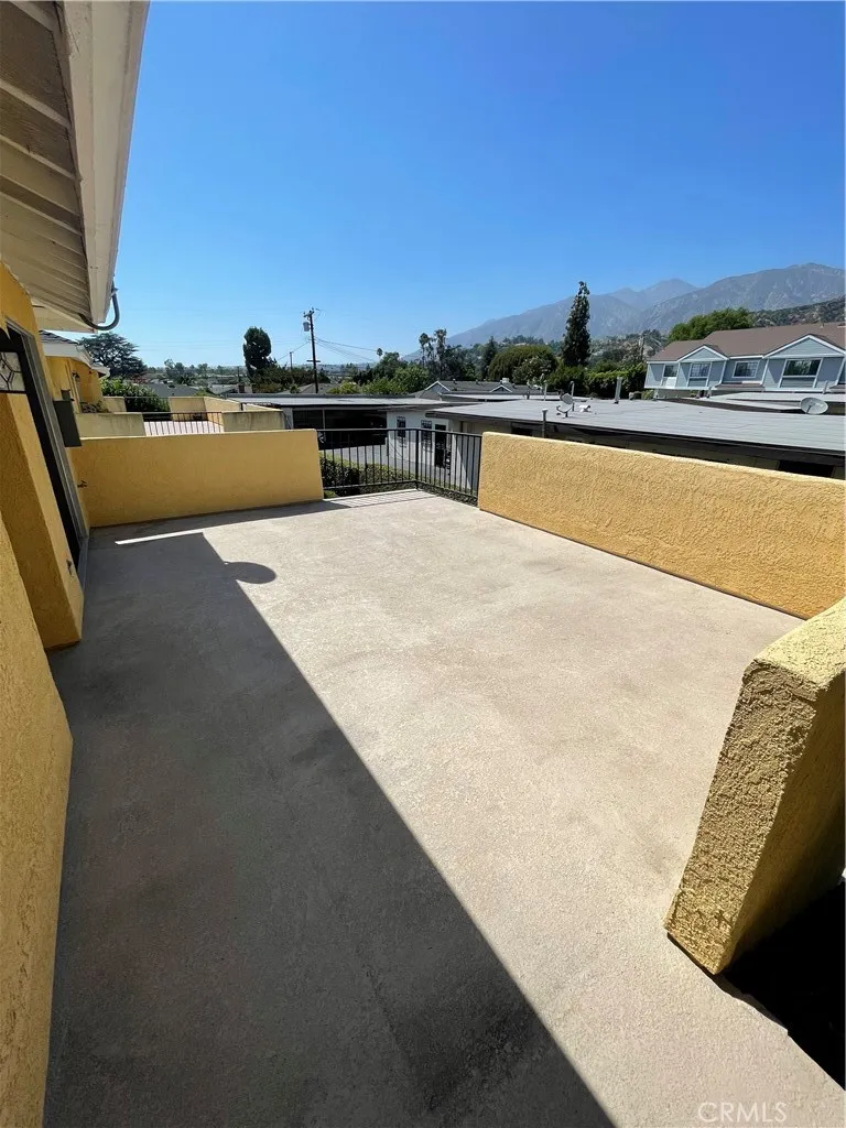 303 S Violet Avenue #J Monrovia, CA 91016