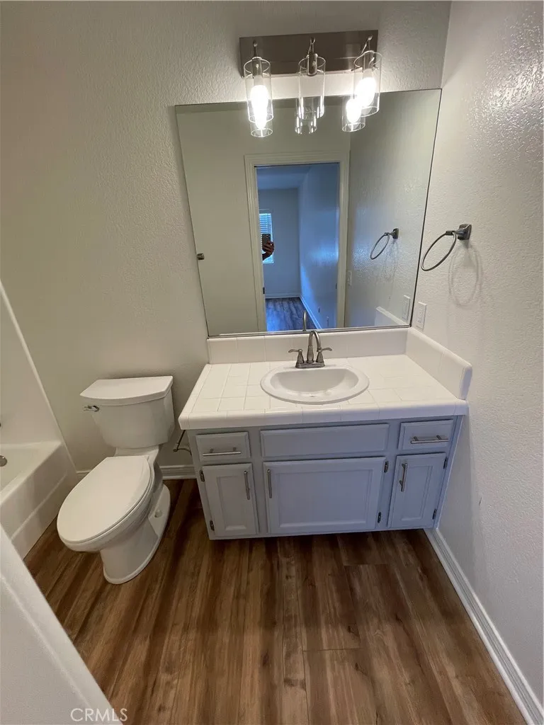303 S Violet Avenue #J Monrovia, CA 91016