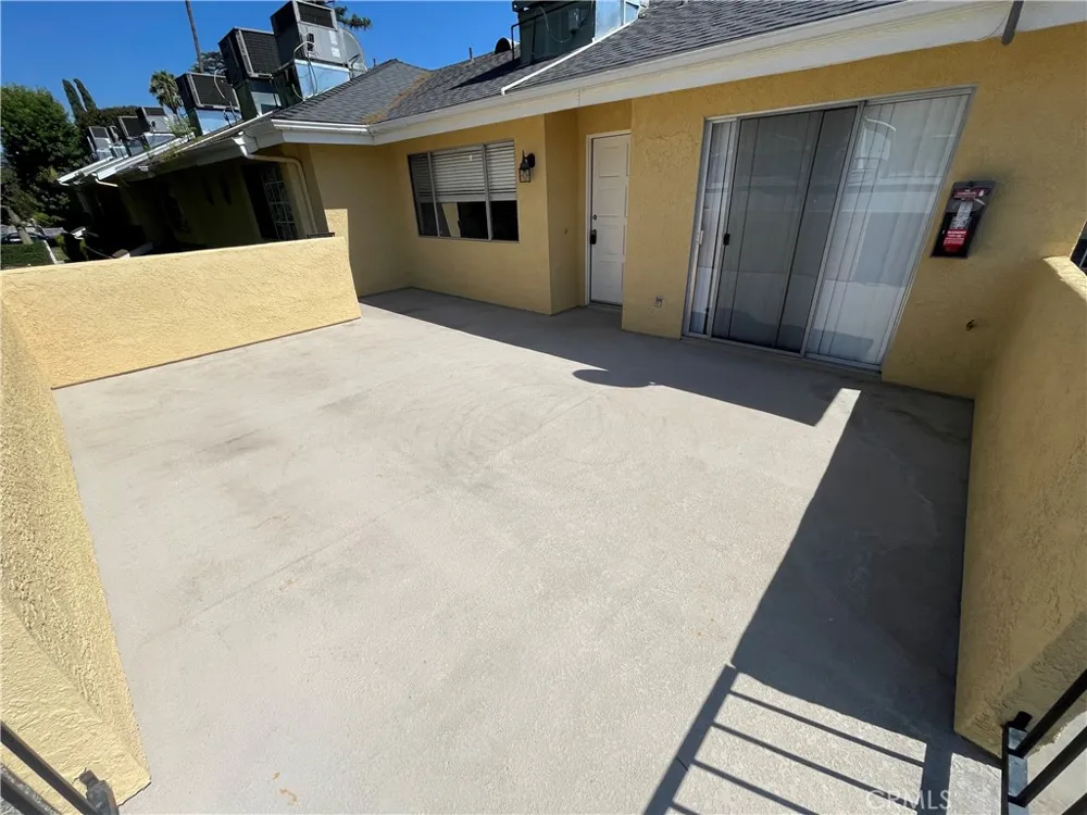 303 S Violet Avenue #J Monrovia, CA 91016