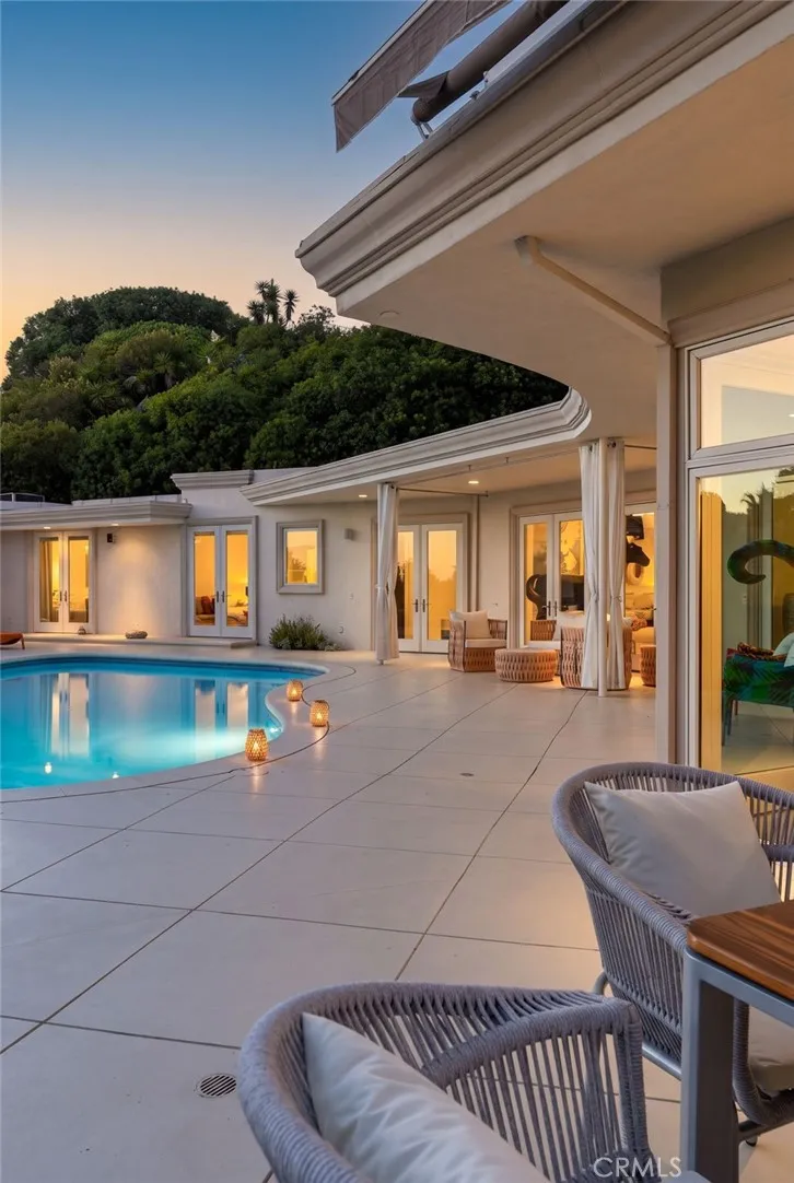 1625 Loma Vista Beverly Hills, CA 90210