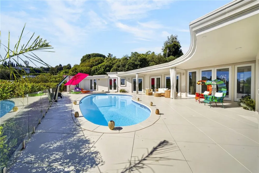 1625 Loma Vista Beverly Hills, CA 90210
