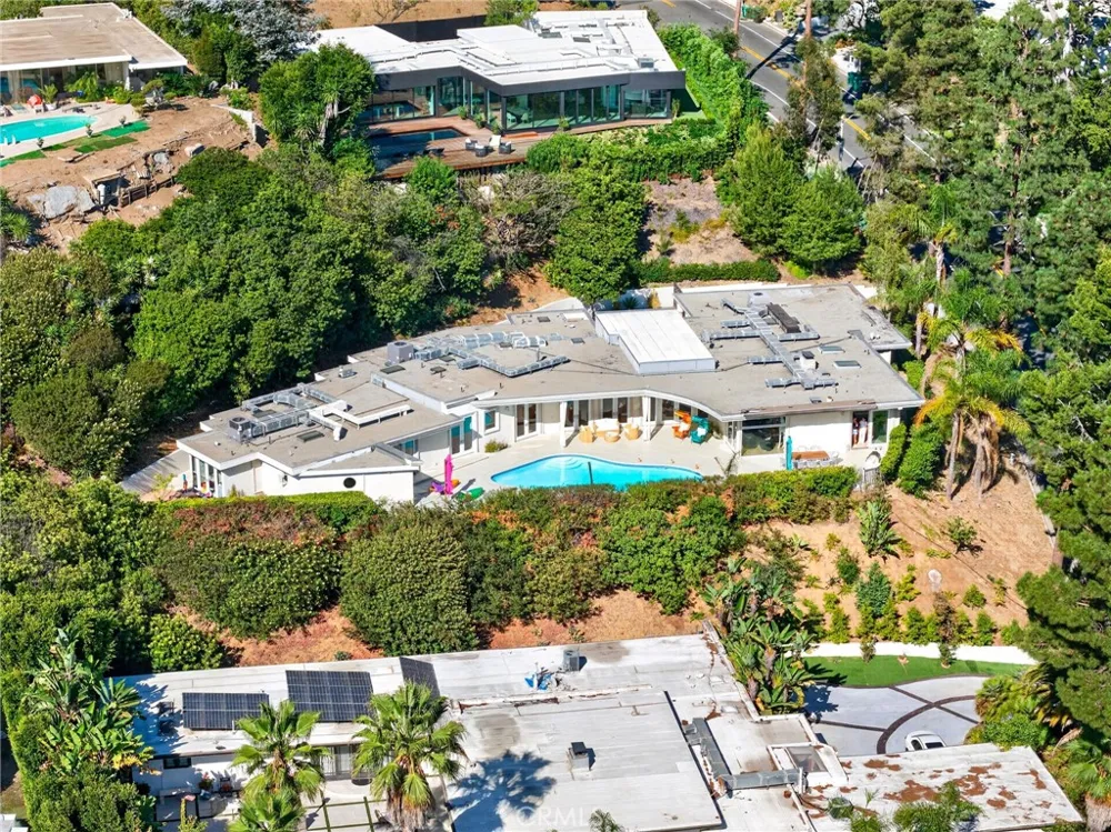 1625 Loma Vista Beverly Hills, CA 90210