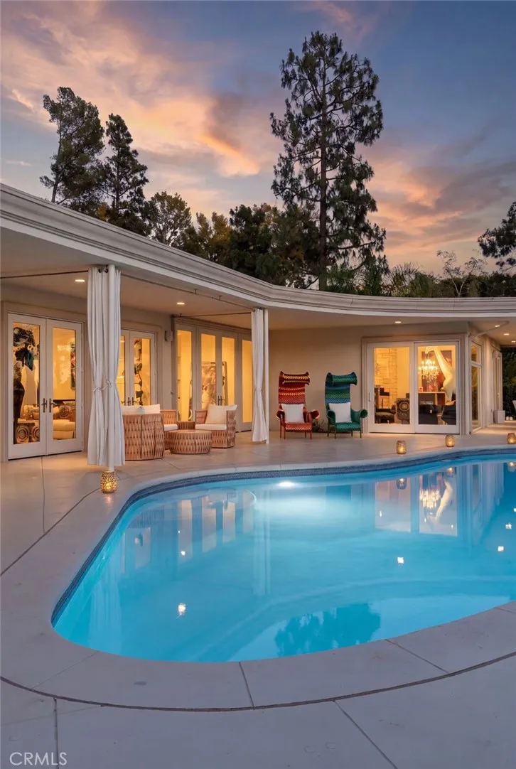1625 Loma Vista Beverly Hills, CA 90210