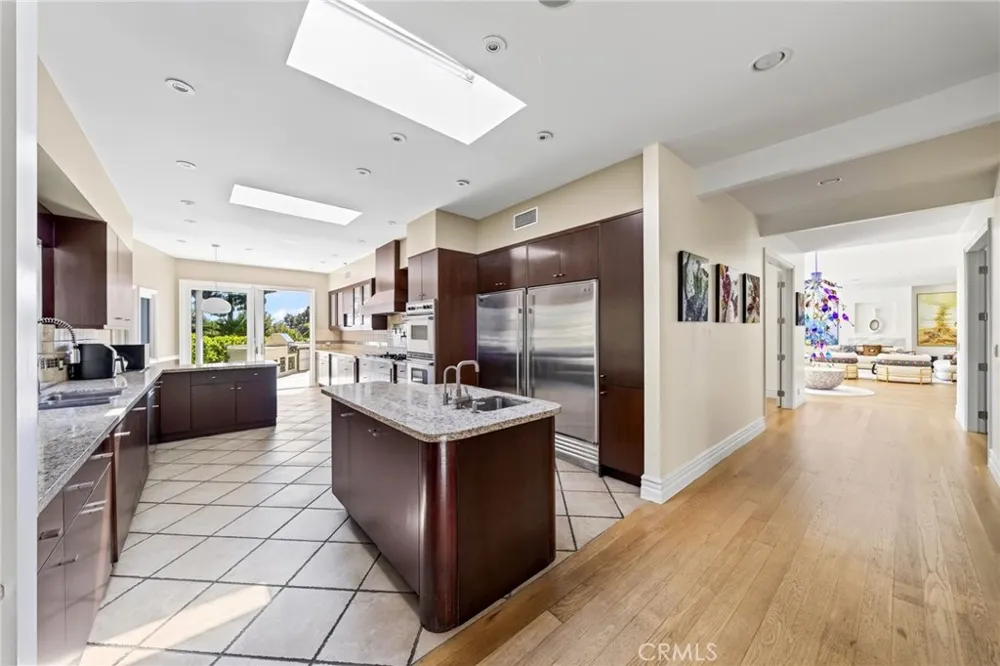 1625 Loma Vista Beverly Hills, CA 90210