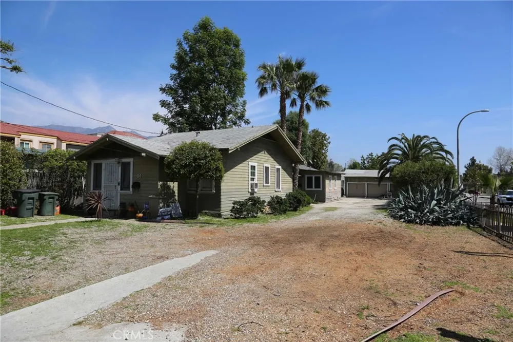 398 Holliston Avenue Pasadena, CA 91106