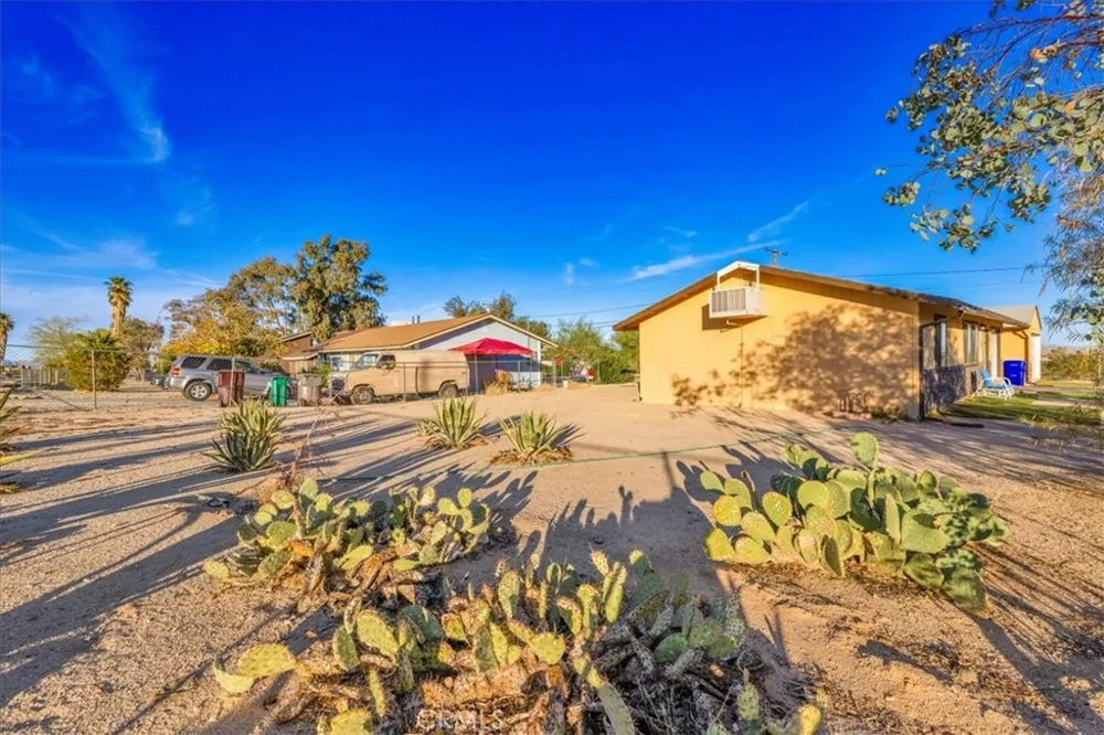 71816 Siesta Drive 29 Palms, CA 92277