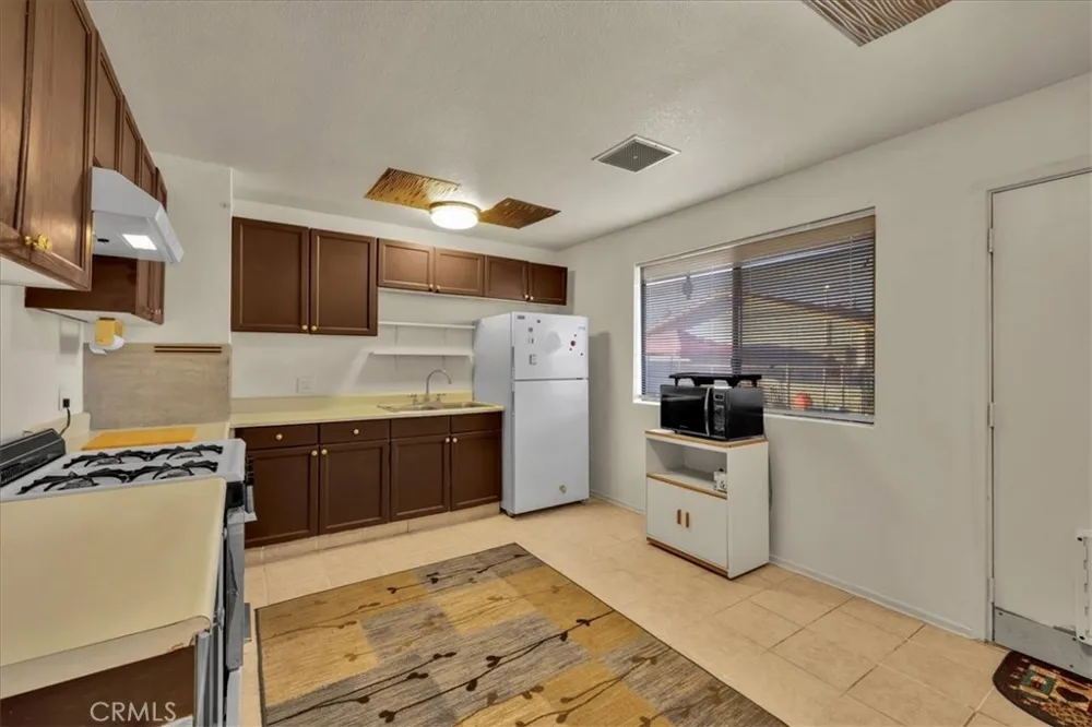 71816 Siesta Drive 29 Palms, CA 92277