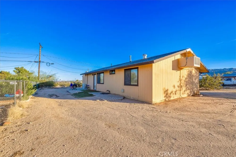 71816 Siesta Drive 29 Palms, CA 92277