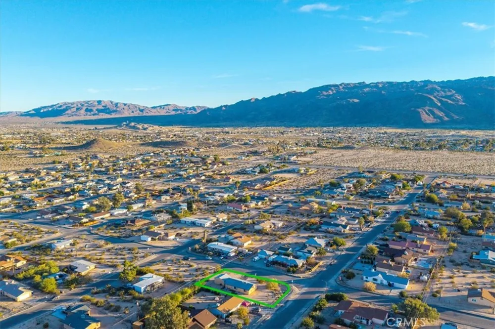 71816 Siesta Drive 29 Palms, CA 92277
