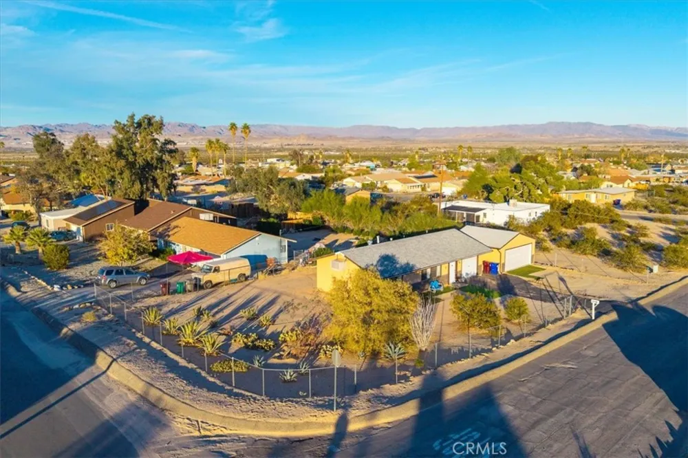 71816 Siesta Drive 29 Palms, CA 92277