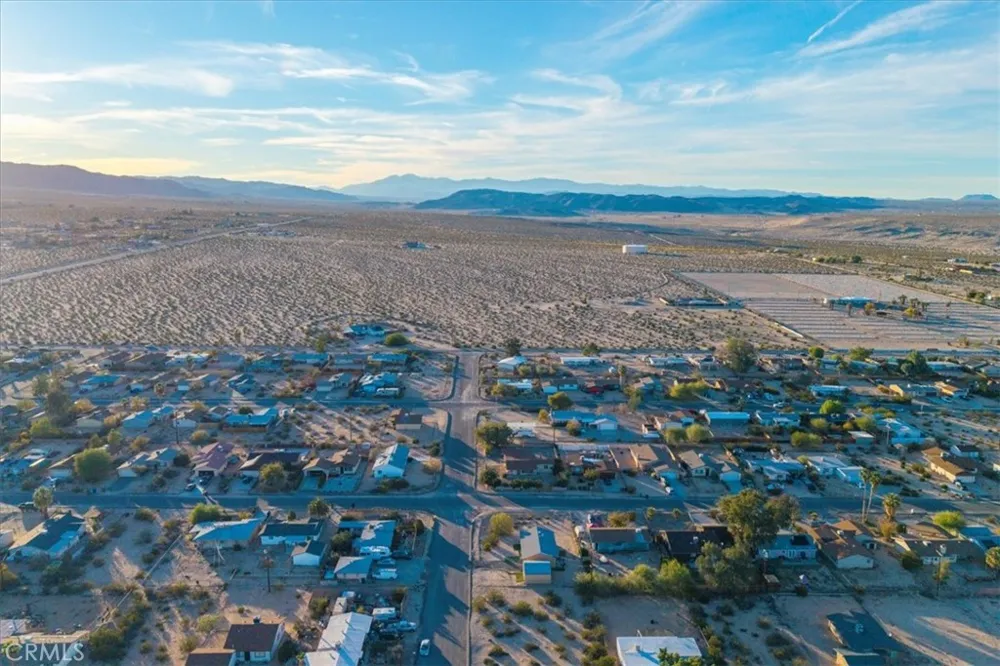 71816 Siesta Drive 29 Palms, CA 92277