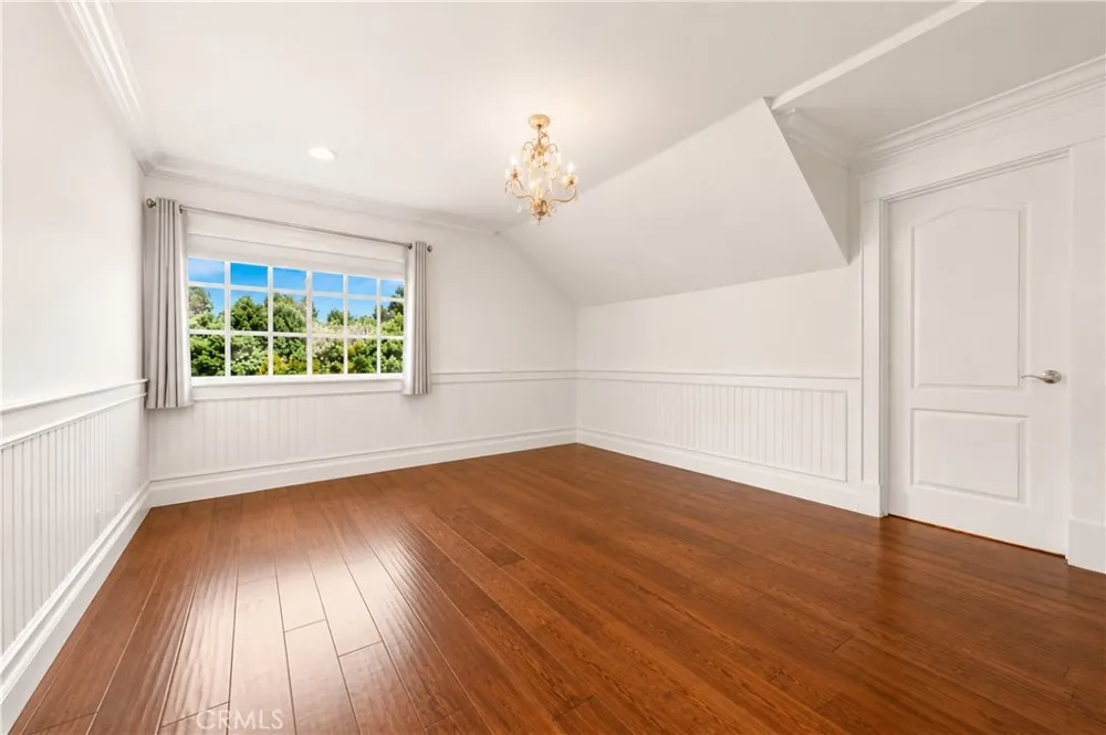 5188 Vista Miguel La Canada Flintridge, CA 91011