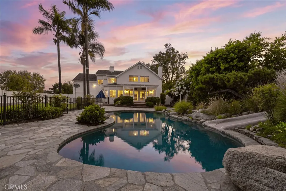 5188 Vista Miguel La Canada Flintridge, CA 91011