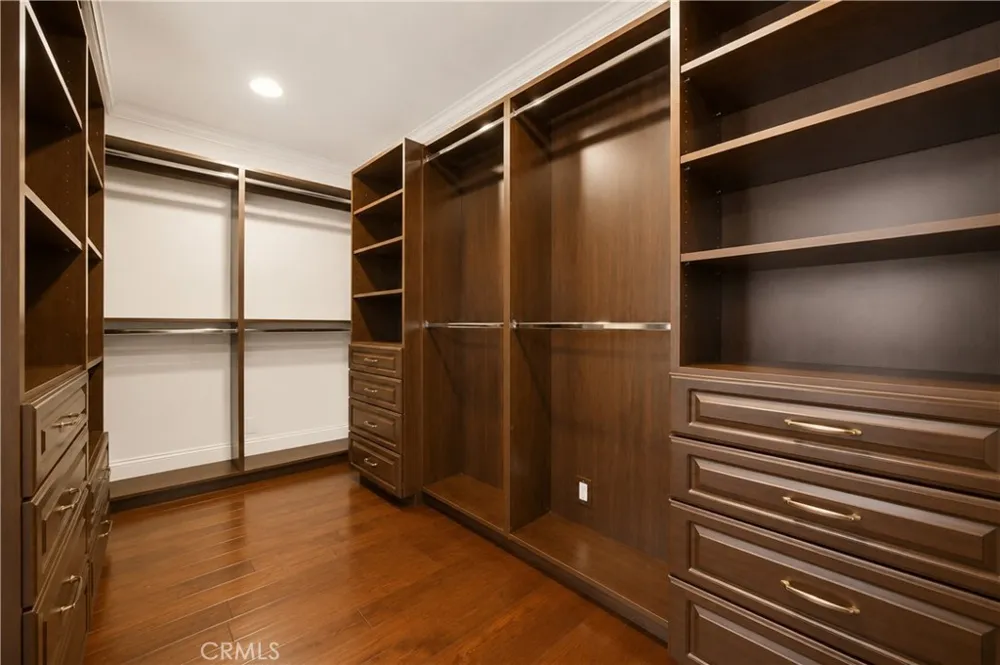 5188 Vista Miguel La Canada Flintridge, CA 91011