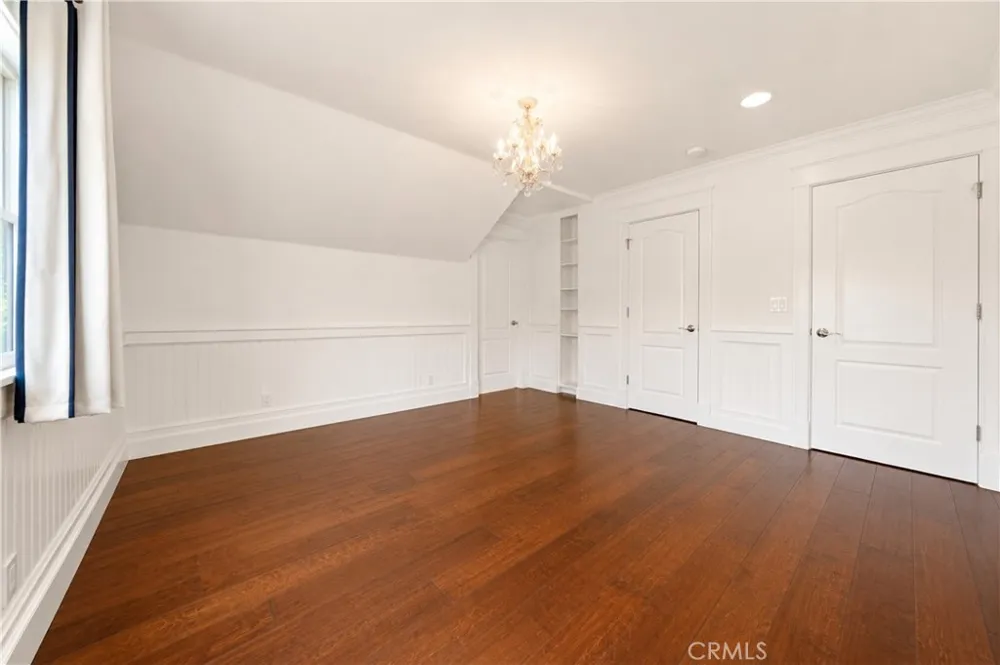 5188 Vista Miguel La Canada Flintridge, CA 91011