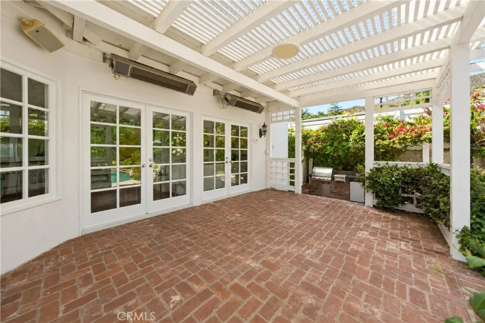 5188 Vista Miguel La Canada Flintridge, CA 91011