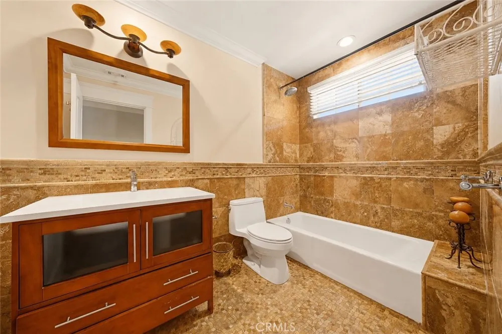 5188 Vista Miguel La Canada Flintridge, CA 91011