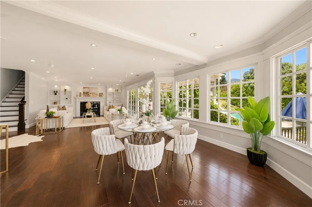 5188 Vista Miguel La Canada Flintridge, CA 91011