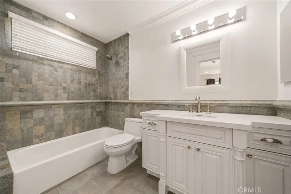 5188 Vista Miguel La Canada Flintridge, CA 91011