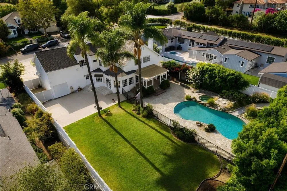 5188 Vista Miguel La Canada Flintridge, CA 91011