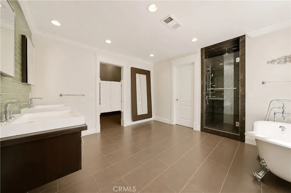 5188 Vista Miguel La Canada Flintridge, CA 91011