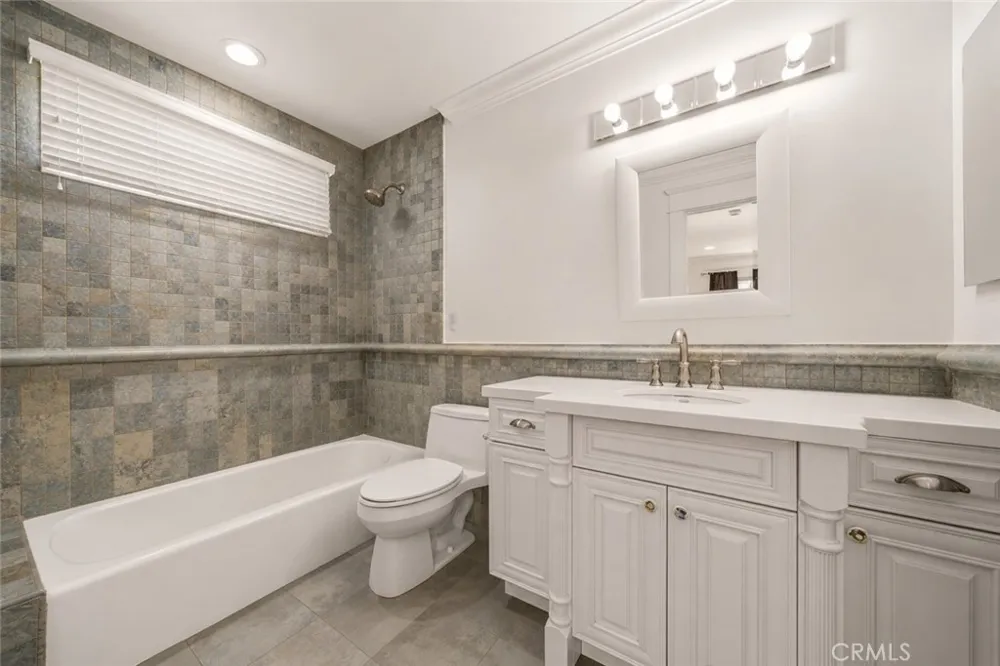 5188 Vista Miguel La Canada Flintridge, CA 91011
