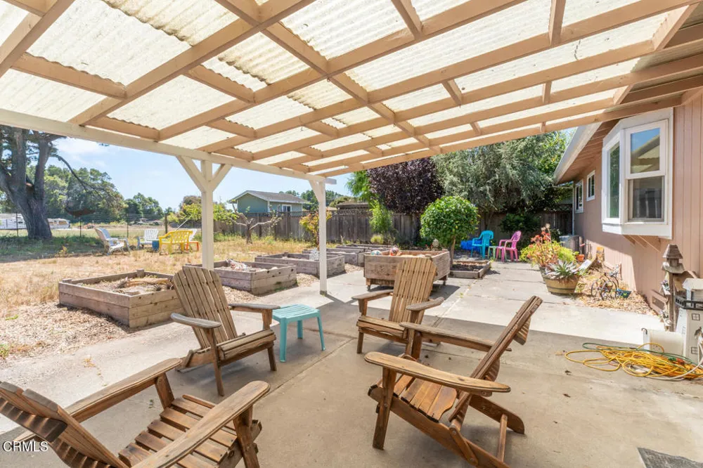 1072 E Chestnut Street Fort Bragg, CA 95437