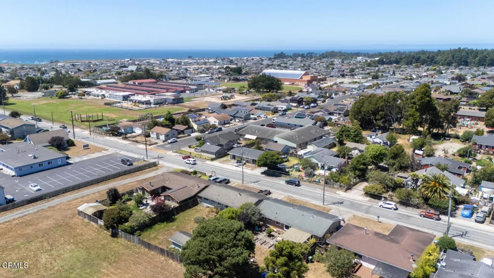 1072 E Chestnut Street Fort Bragg, CA 95437