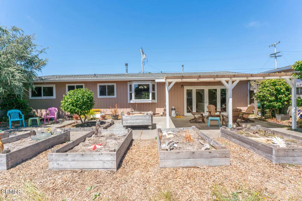 1072 E Chestnut Street Fort Bragg, CA 95437
