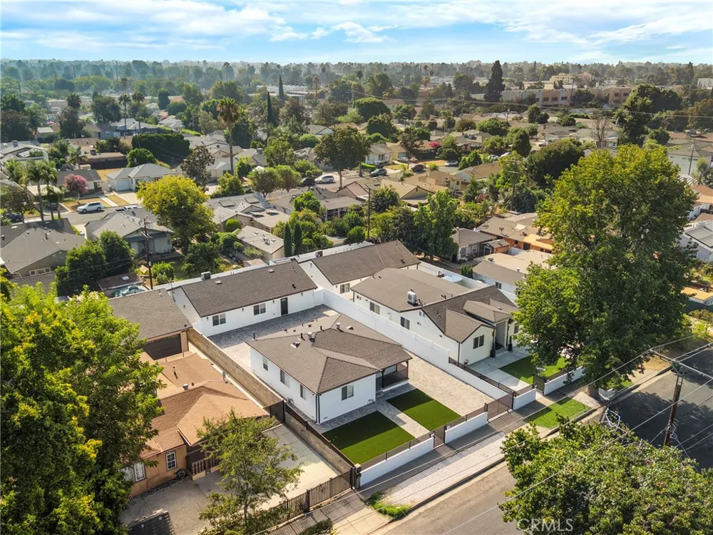 7044 Tyrone Avenue Van Nuys, CA 91405