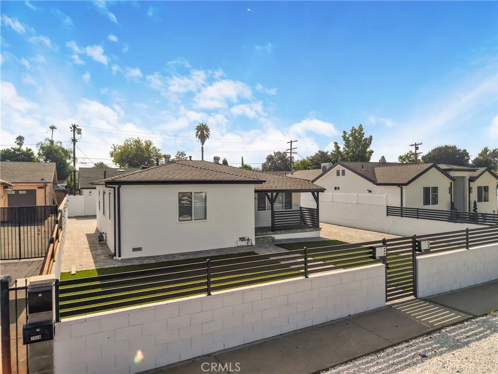 7044 Tyrone Avenue Van Nuys, CA 91405