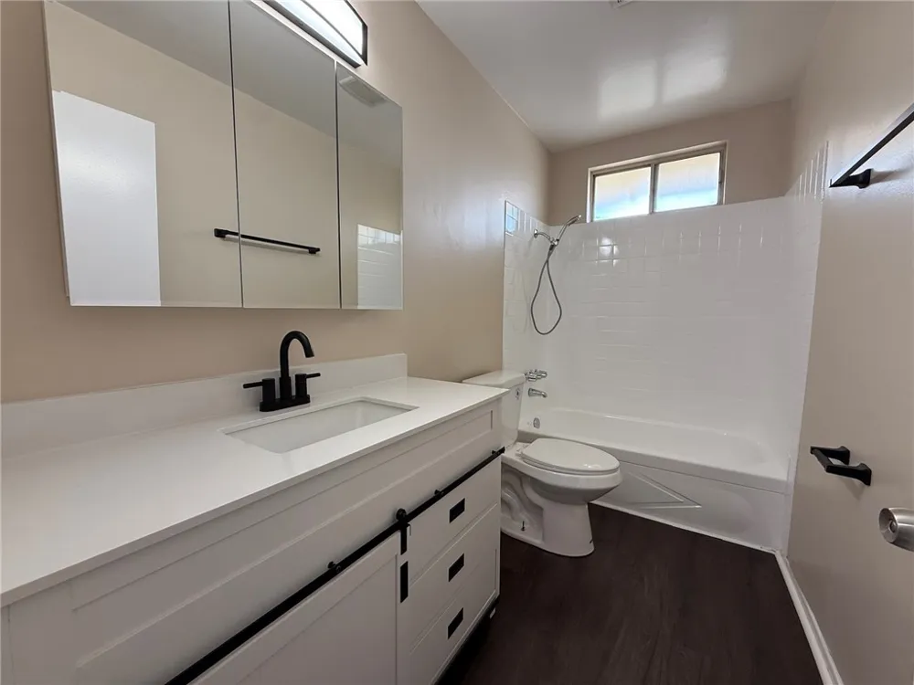256 Euclid Place #B Upland, CA 91786