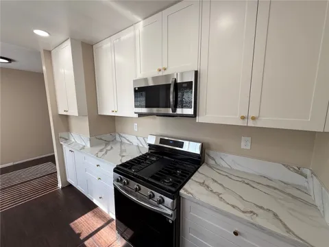 256 Euclid Place #B