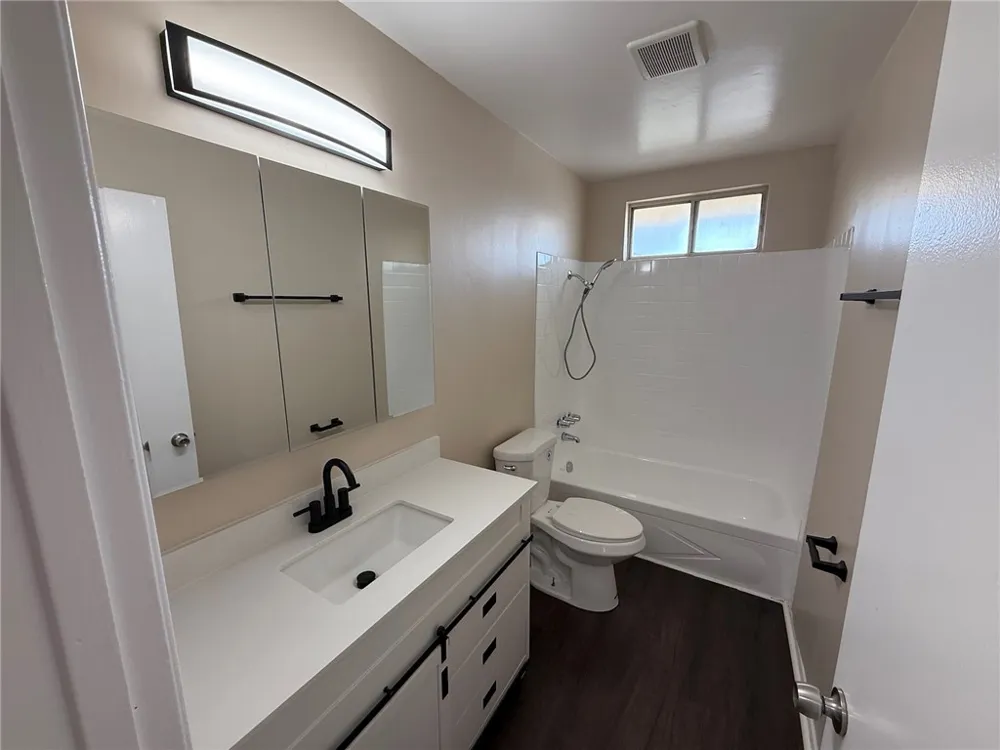 256 Euclid Place #B Upland, CA 91786