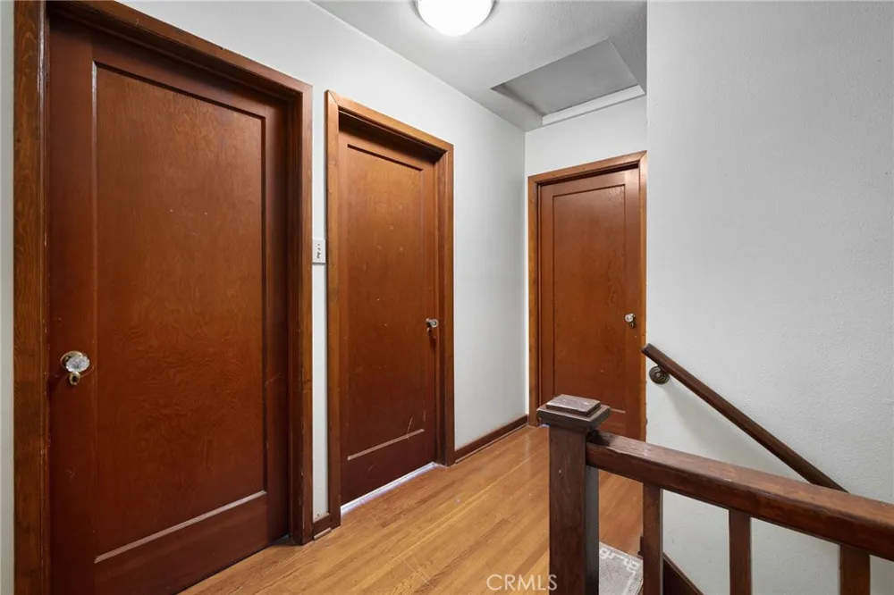 2509 I La Verne, CA 91750