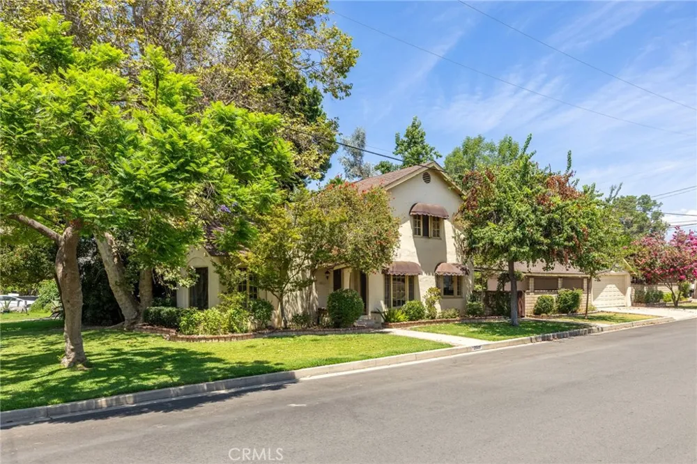 2509 I La Verne, CA 91750