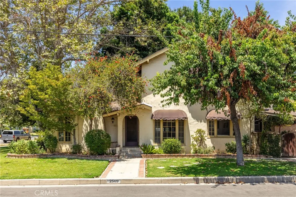 2509 I La Verne, CA 91750